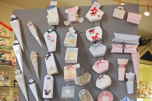 Maison Bernard-Defche : cadeaux et souvenirs pour vos baptmes, communions et mariages.
