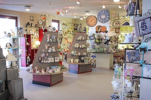 Maison Bernard-Defche : cadeaux et souvenirs pour vos baptmes, communions et mariages.